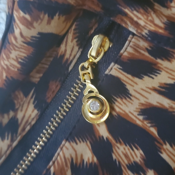 Leopard Jeggings with Gold Detail - Picture 3 of 3